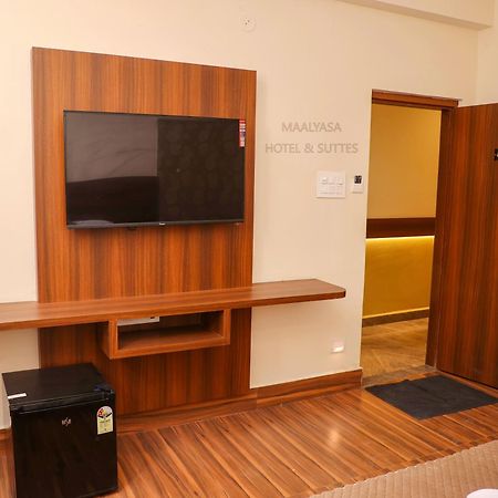 Maalyasa Hotel And Suites Hajdarabad Zewnętrze zdjęcie